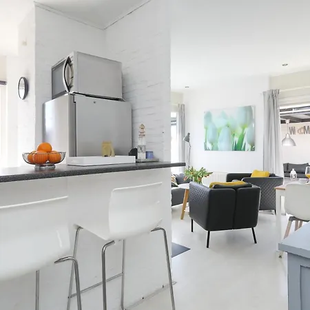 Holiday home Zonneschijn Noordwijk